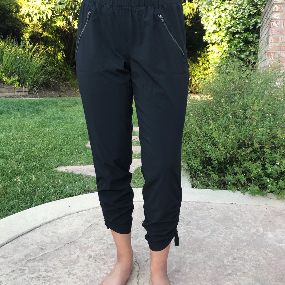 BLACK ATHLETA JOGGERS